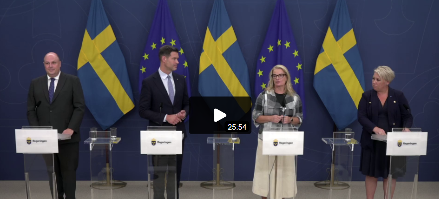 Företrädare för regeringen vid dagens presskonferens.